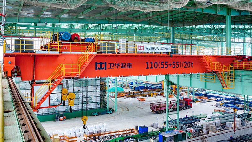 k8凯发110t超高温板坯搬运起重机.jpg